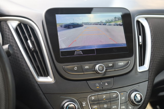 Used 2023 Chevrolet Malibu LT FWD image 22