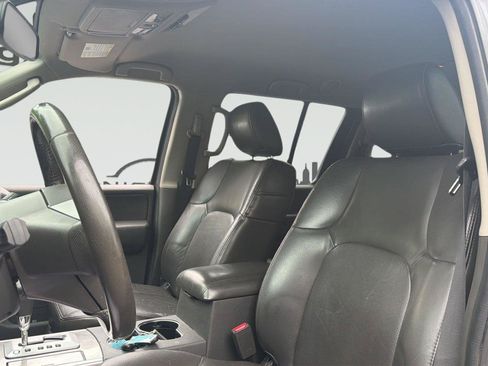 Used 2011 Nissan Pathfinder Silver AWD/4WD image 12
