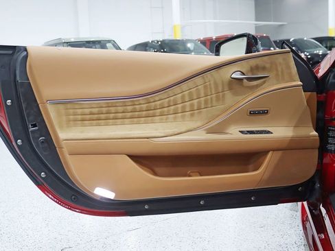 Used 2022 Lexus LC 500 Coupe w/ Dynamic Handling Package image 33
