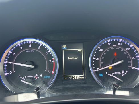 Used 2019 Toyota Highlander XLE image 17