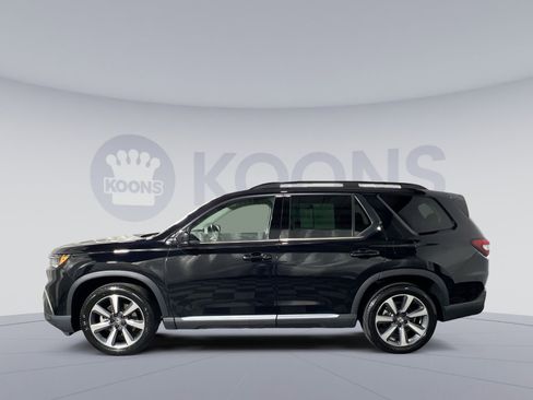 Used 2025 Honda Pilot Elite image 2