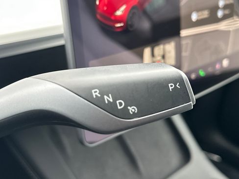 Used 2021 Tesla Model Y Performance image 22