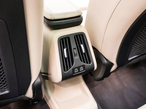 Used 2023 BMW X1 xDrive28i w/ Premium Package image 17