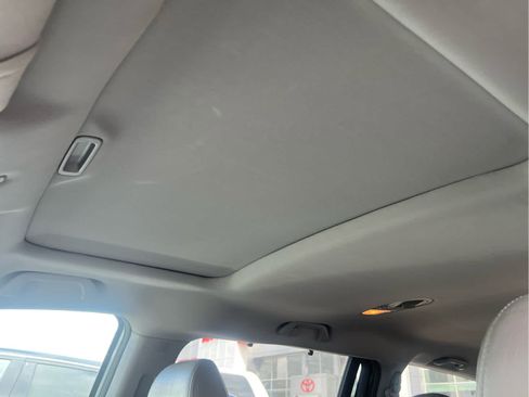 Used 2010 Honda Odyssey EX-L image 3