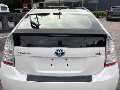Used 2011 Toyota Prius Three w/ Solar Roof Pkg FWD image 4
