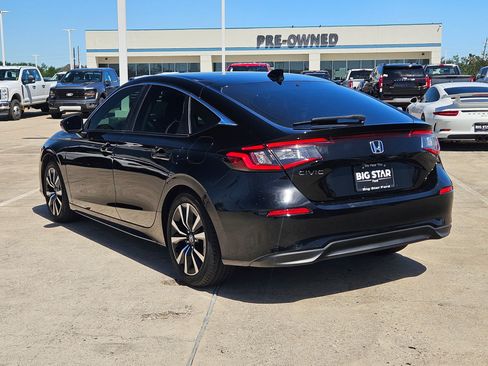 Used 2024 Honda Civic EX-L image 6
