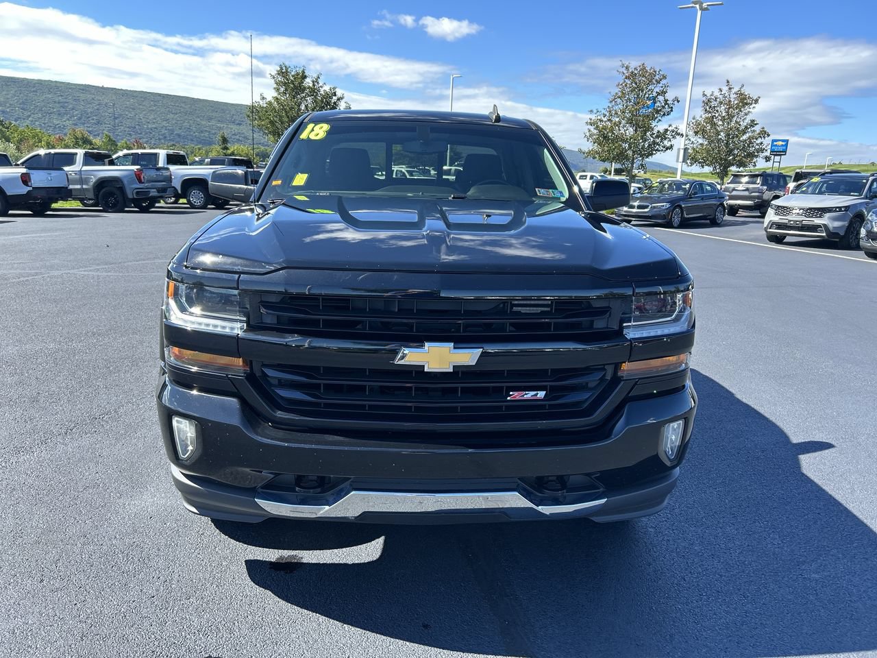 Used 2018 Chevrolet Silverado 1500 LT w/ All Star Edition AWD/4WD image 2