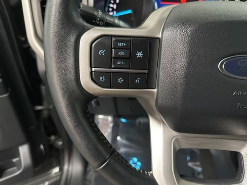 Used 2022 Ford Expedition Max XLT image 14