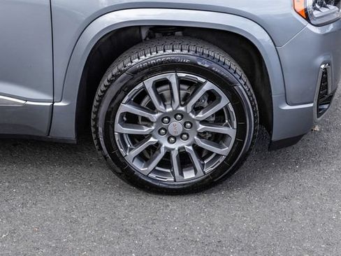 Used 2023 GMC Acadia Denali w/ Denali Ultimate Package AWD/4WD image 7