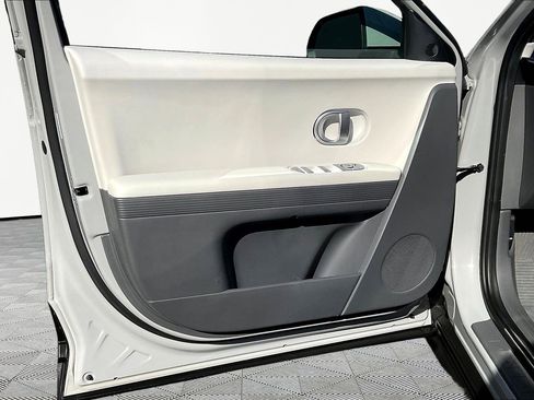 Used 2022 Hyundai Ioniq 5 SE image 20