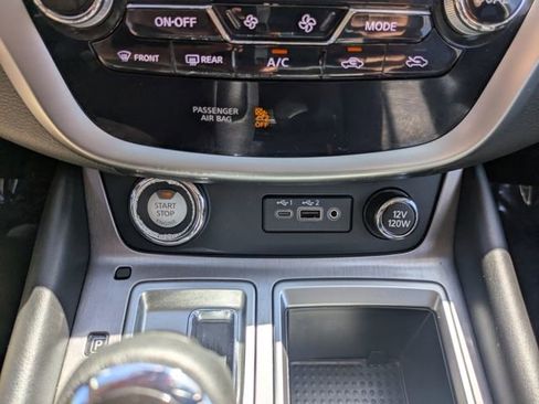 Used 2024 Nissan Murano SV image 28