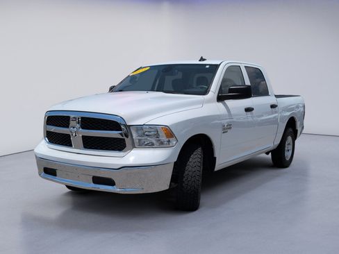 Used 2023 RAM 1500 Classic SLT w/ Electronics Group AWD/4WD image 11