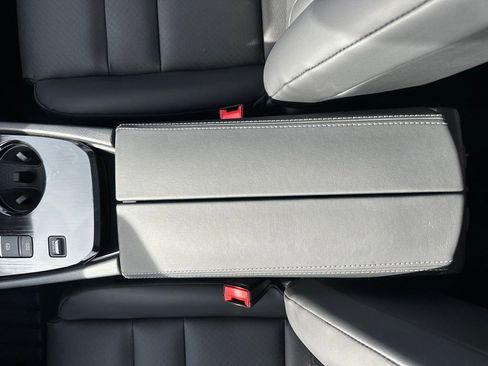 New 2026 Nissan Rogue SV image 25