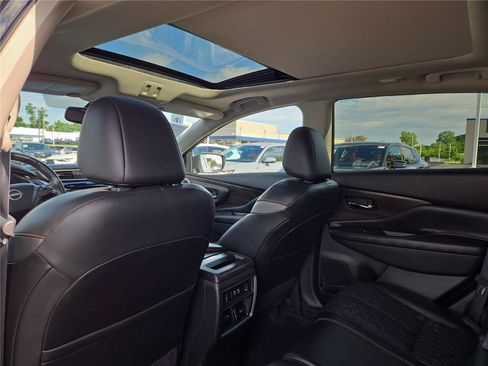 Used 2023 Nissan Murano Platinum AWD/4WD image 24