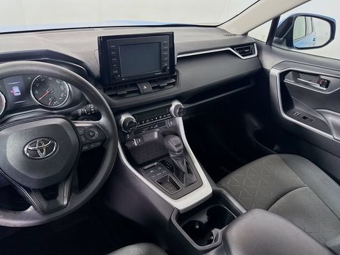 Used 2020 Toyota RAV4 XLE w/ Convenience Package FWD image 21