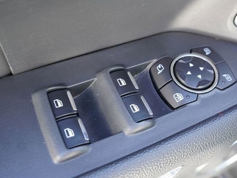 Used 2024 Ford Expedition XLT image 26