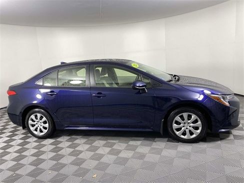 Used 2023 Toyota Corolla LE image 10