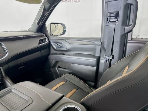 Used 2023 GMC Yukon AT4 w/ AT4 Premium Package image 29