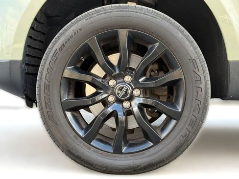 Used 2014 Land Rover Range Rover Sport HSE image 12