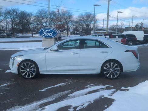 Used 2021 Cadillac CT4 Premium Luxury image 5