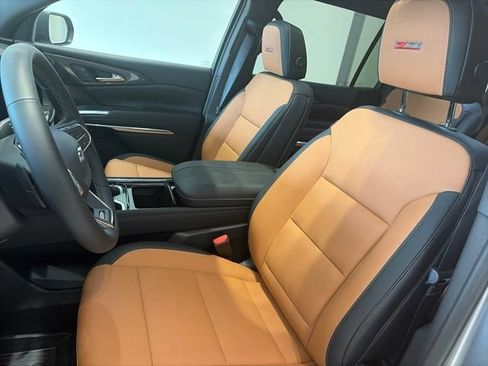 New 2027 Chevrolet Traverse Z71 w/ Driver Confidence Package AWD/4WD image 12