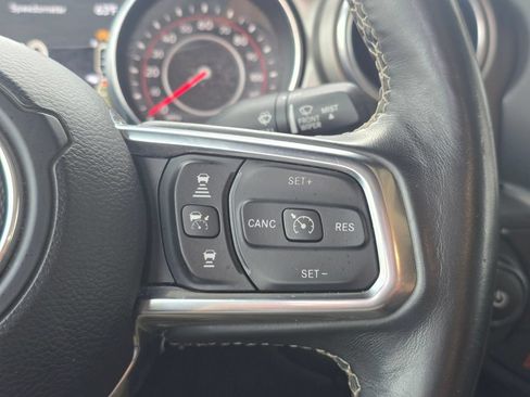 Used 2020 Jeep Gladiator Rubicon w/ Dual Top Group AWD/4WD image 23