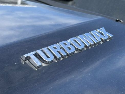 Used 2025 Chevrolet Silverado 1500 Custom AWD/4WD image 9