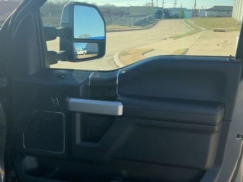 Used 2022 Ford F250 Lariat w/ Lariat Ultimate Package image 9