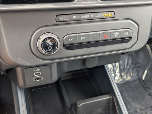 New 2025 Ford Maverick XL w/ Equipment Group 101A image 22