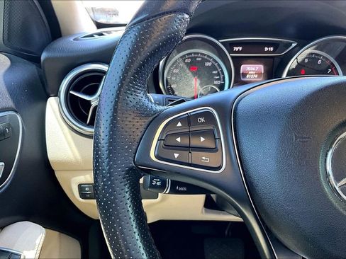 Used 2018 Mercedes-Benz GLA 250 4MATIC image 17