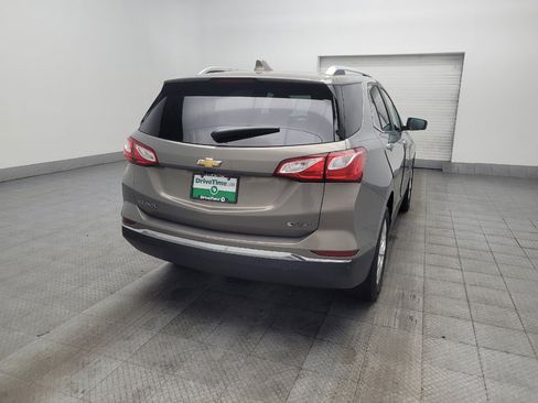Used 2018 Chevrolet Equinox Premier FWD image 9