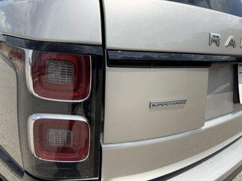 Used 2019 Land Rover Range Rover Long Wheelbase Supercharged AWD/4WD image 9