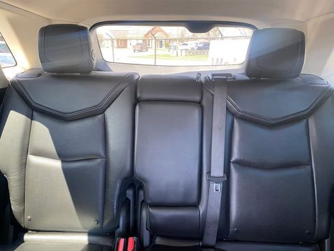 Used 2017 Cadillac XT5 Luxury image 28