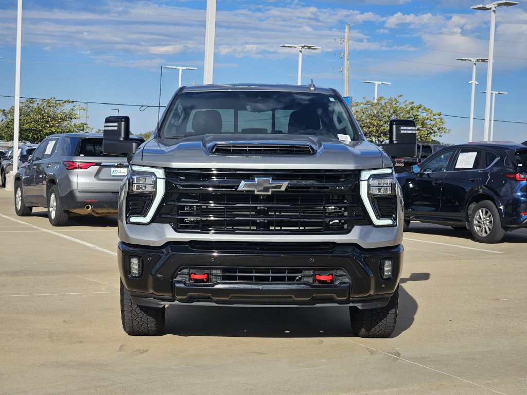 Used 2025 Chevrolet Silverado 2500 LTZ w/ Trail Boss Package AWD/4WD image 2