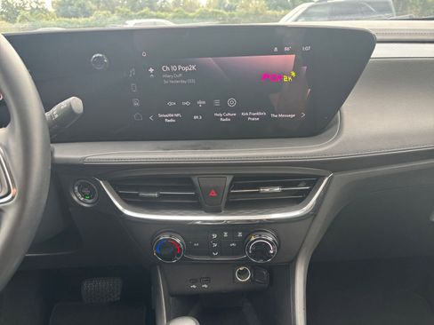 Used 2025 Buick Encore GX Preferred image 18