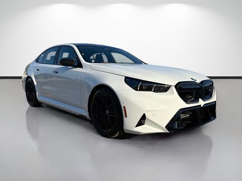 New 2026 BMW M5 w/ Carbon Package image 1