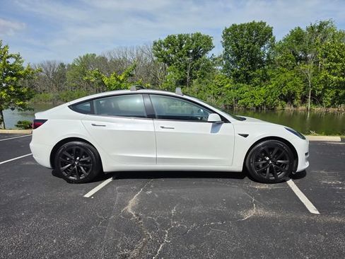 Used 2023 Tesla Model 3 Standard Range RWD image 5