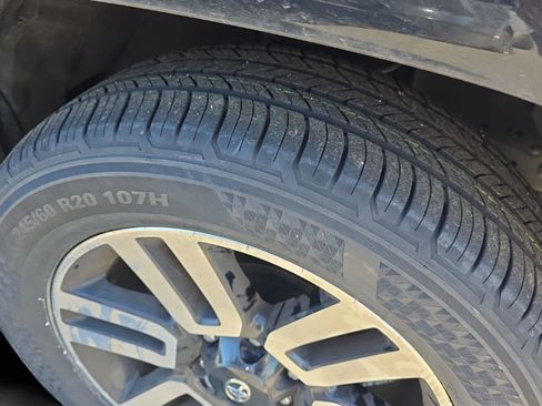 Used 2023 Toyota 4Runner Limited AWD/4WD image 99