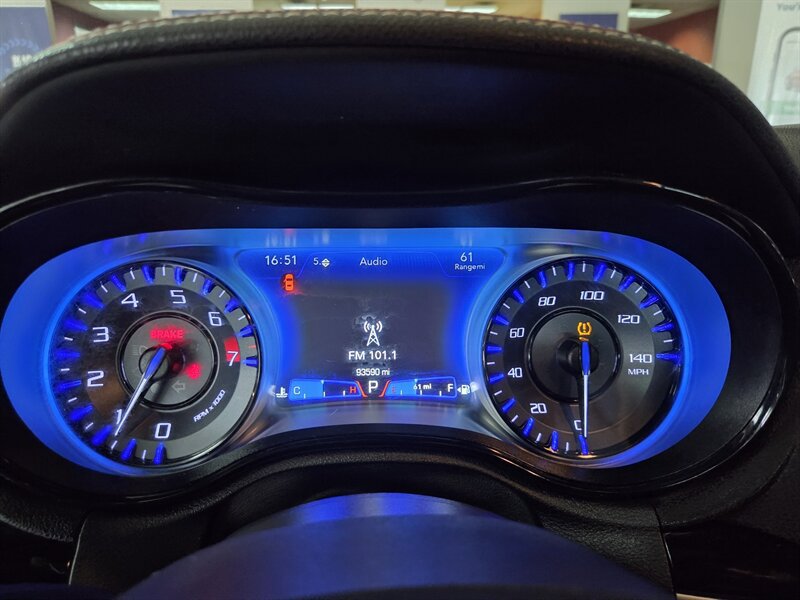 Used 2023 Chrysler 300 S RWD image 31