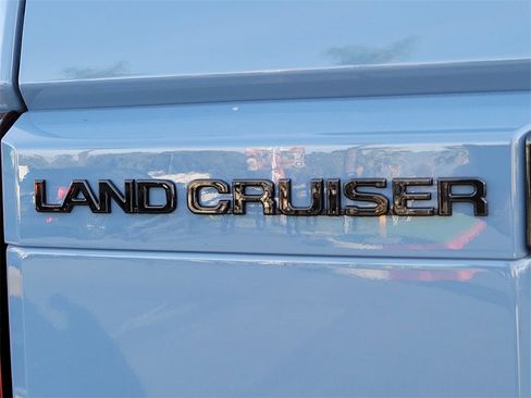 Used 2024 Toyota Land Cruiser image 24