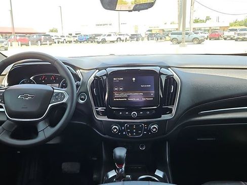 Used 2023 Chevrolet Traverse RS AWD/4WD image 10