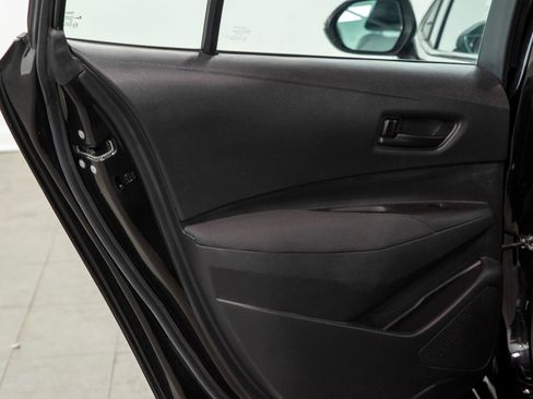 Used 2022 Toyota Corolla LE image 8