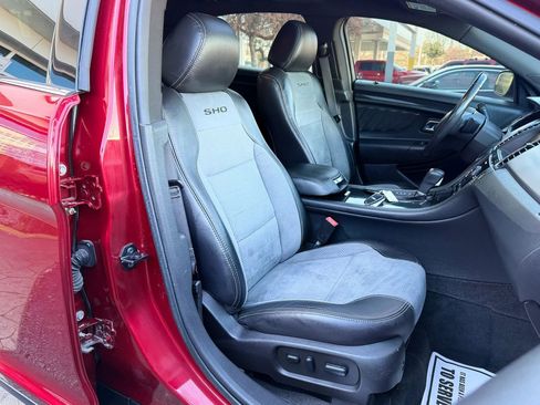 Used 2015 Ford Taurus SHO w/ Equipment Group 401A AWD/4WD image 37