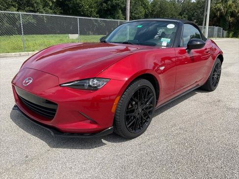 Used 2016 MAZDA MX-5 Miata Club RWD image 2