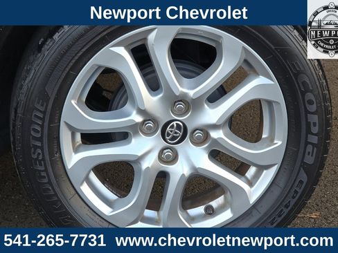 Used 2017 Toyota Yaris iA image 25