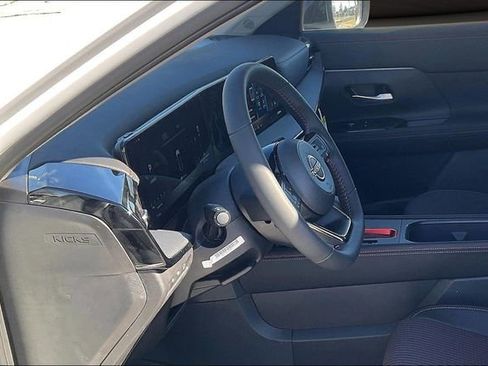 New 2026 Nissan Kicks SR w/ SR Premium Package image 7