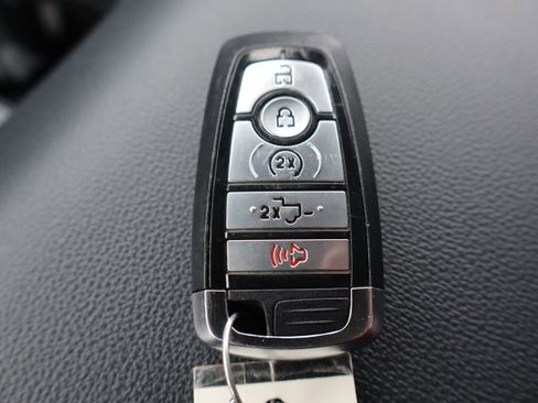 Used 2023 Ford F150 Lariat w/ Equipment Group 502A High image 33