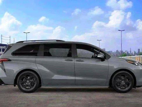 New 2026 Toyota Sienna XLE Woodland Edition AWD/4WD image 56