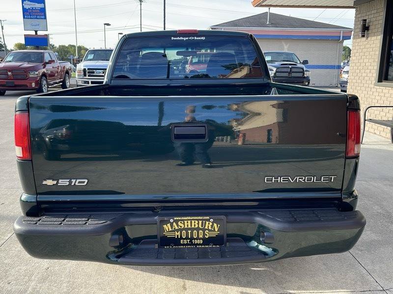 Used 2001 Chevrolet S10 Pickup LS w/ Preferred Equipment Group RWD image 12