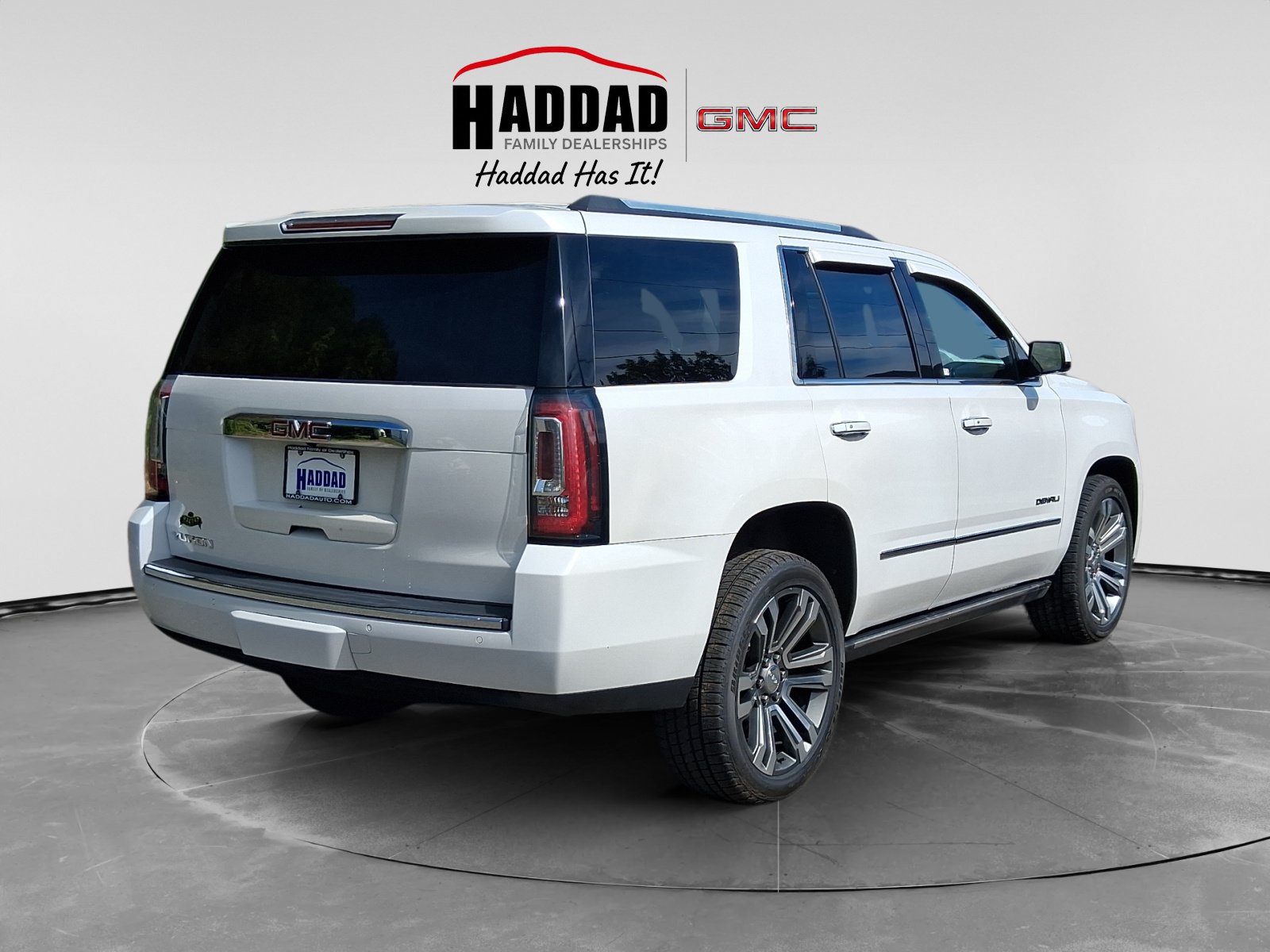 Used 2020 GMC Yukon Denali w/ Denali Premium Package AWD/4WD image 4